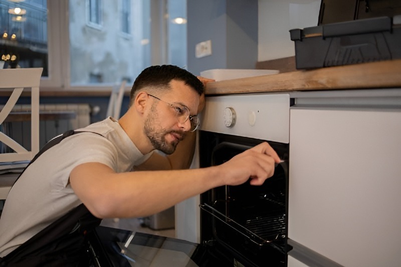 Oven & Stove repair in Commerce